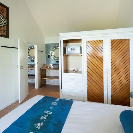 Oarsman'S Bay Lodge Naisisili Екстериор снимка