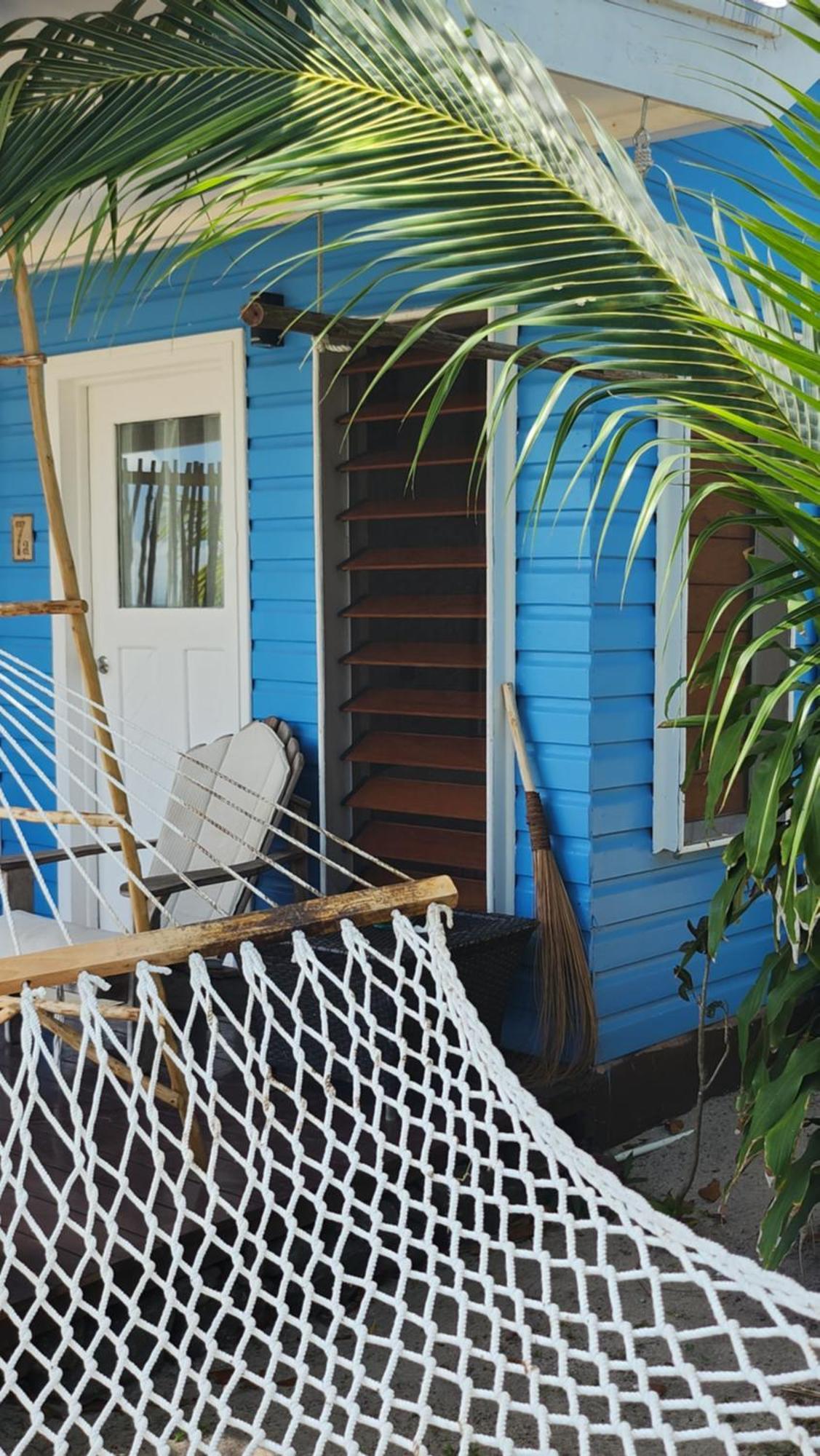 Oarsman'S Bay Lodge Naisisili Екстериор снимка