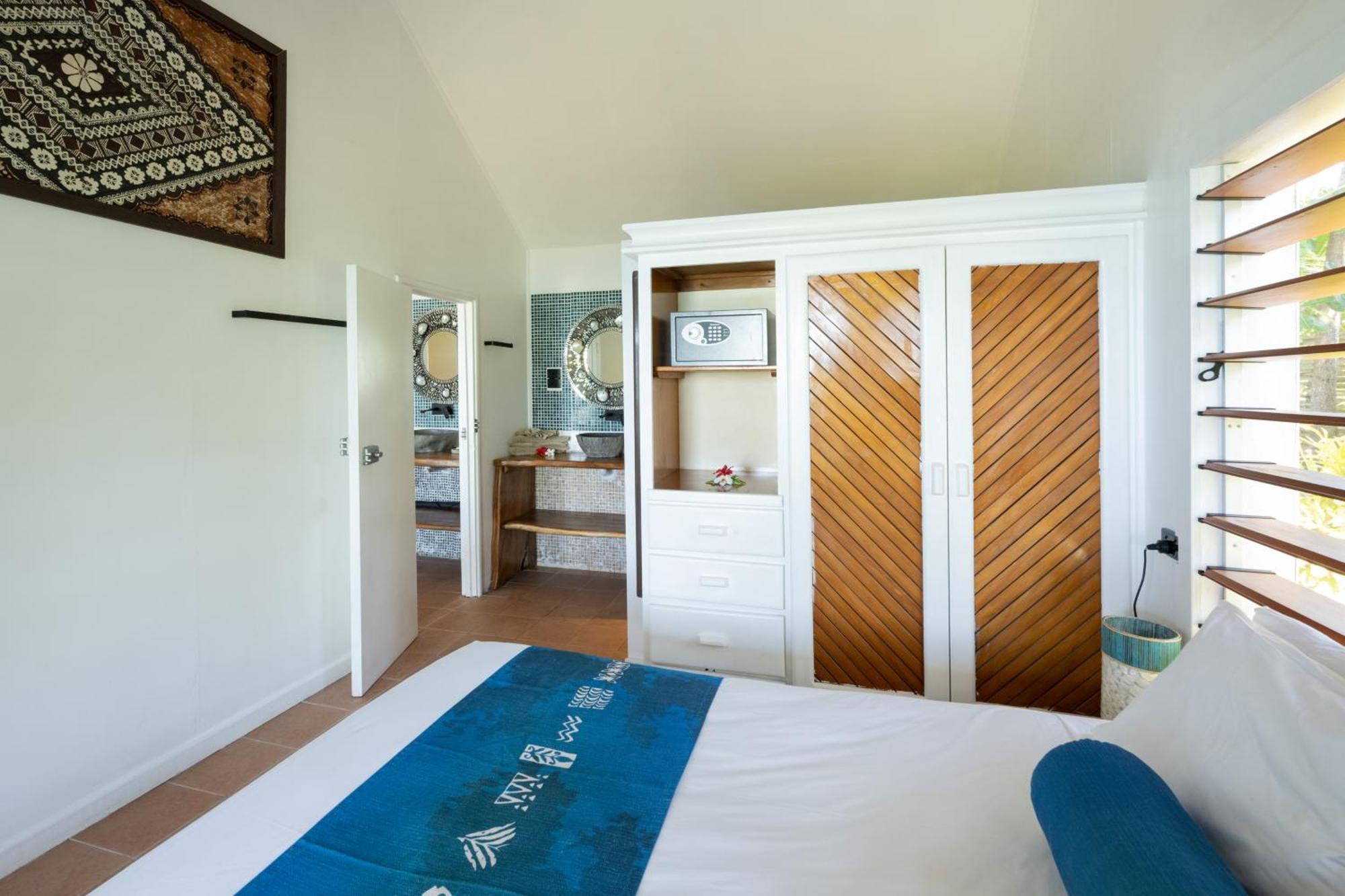 Oarsman'S Bay Lodge Naisisili Екстериор снимка